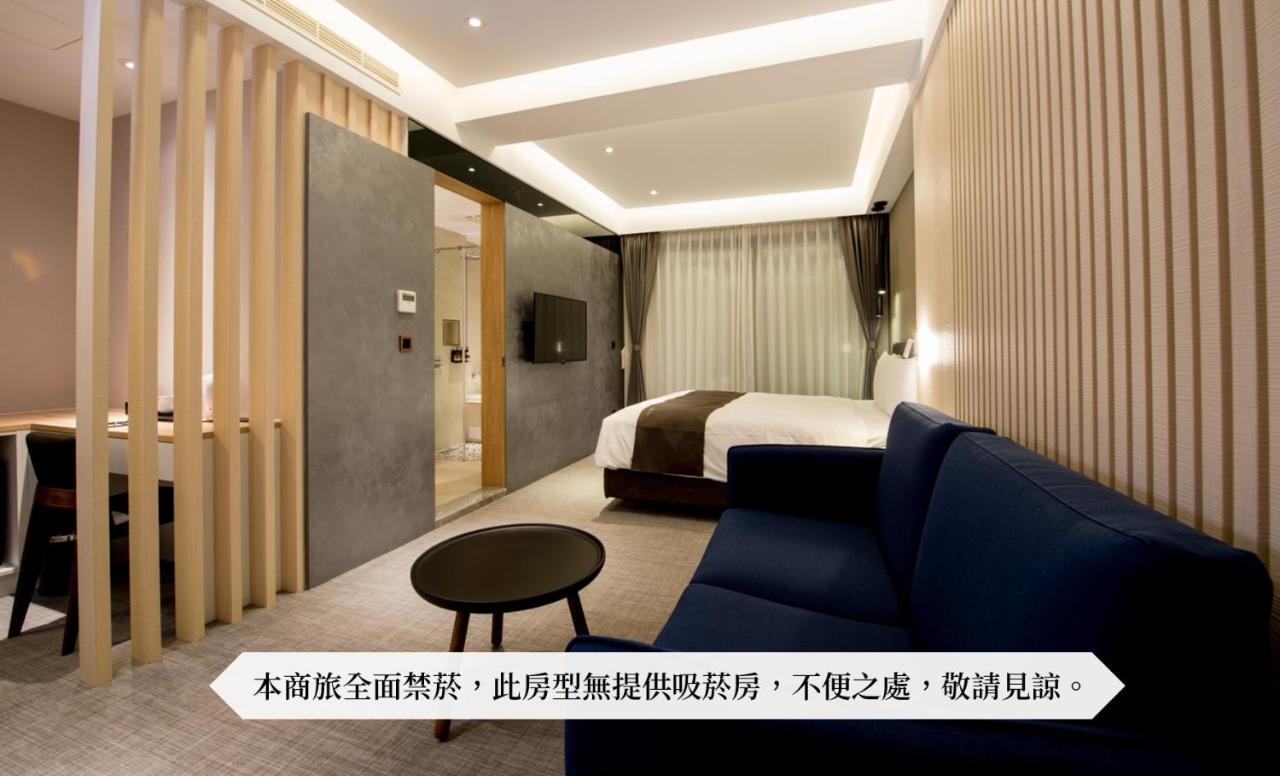 He-Jia Hotel Miaoli Esterno foto