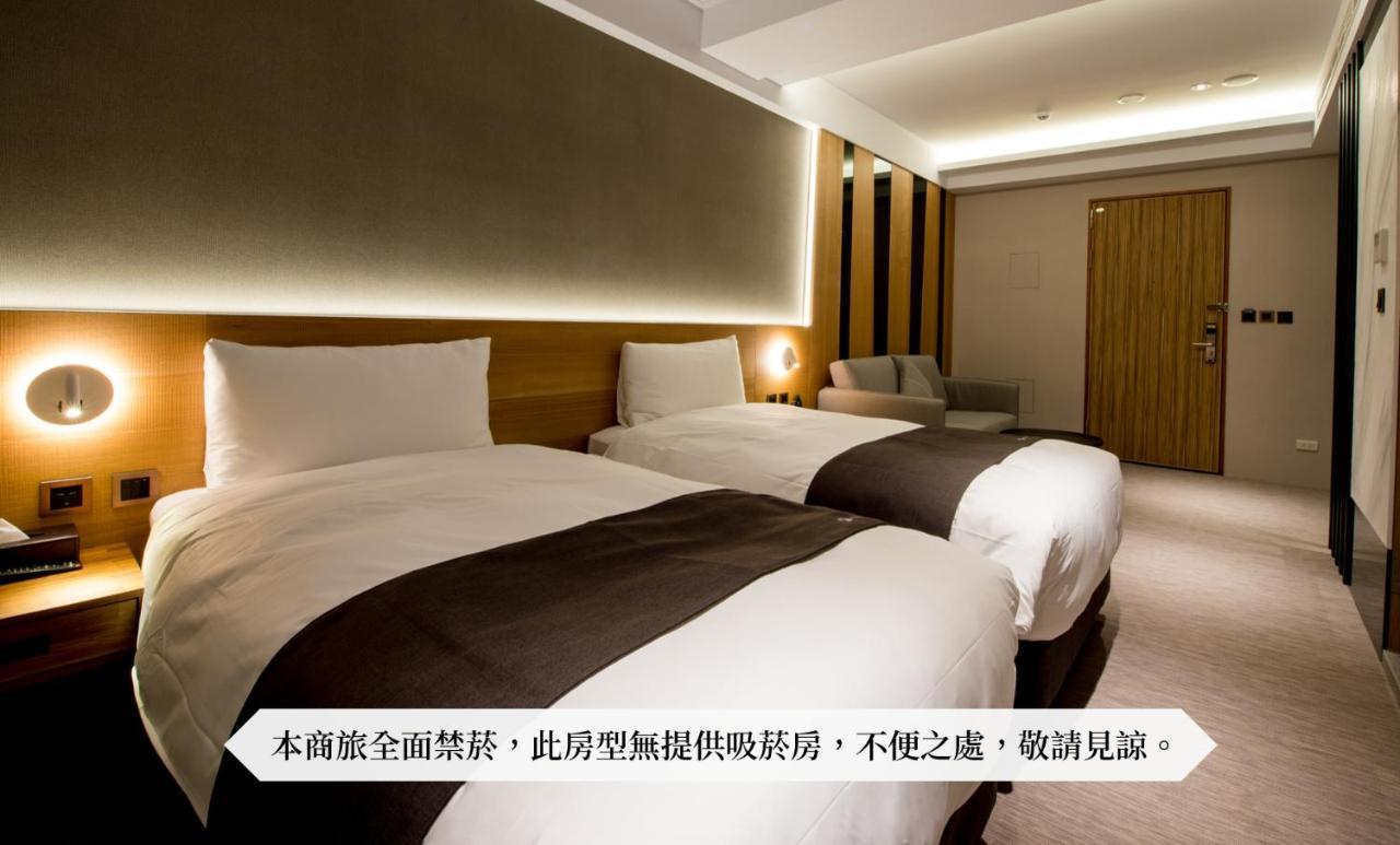He-Jia Hotel Miaoli Esterno foto