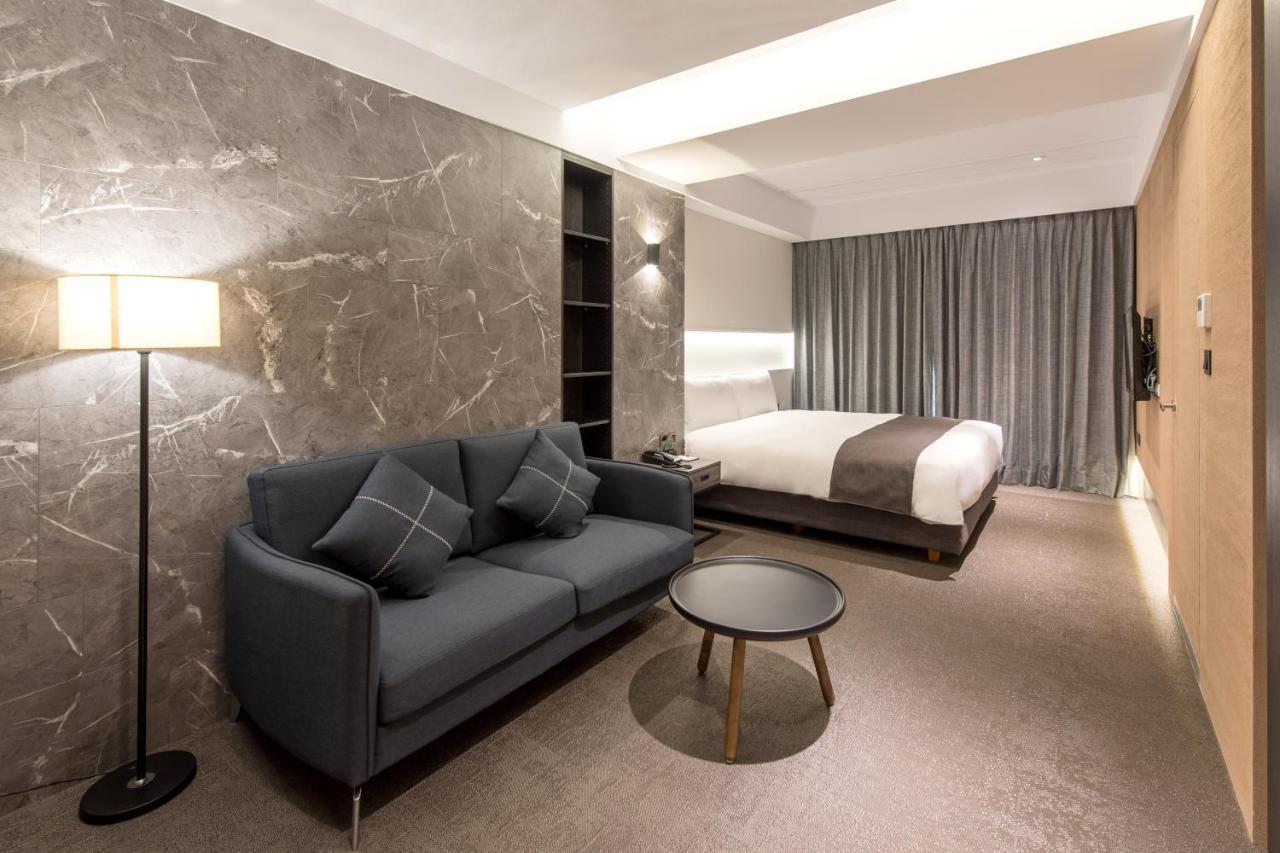He-Jia Hotel Miaoli Esterno foto